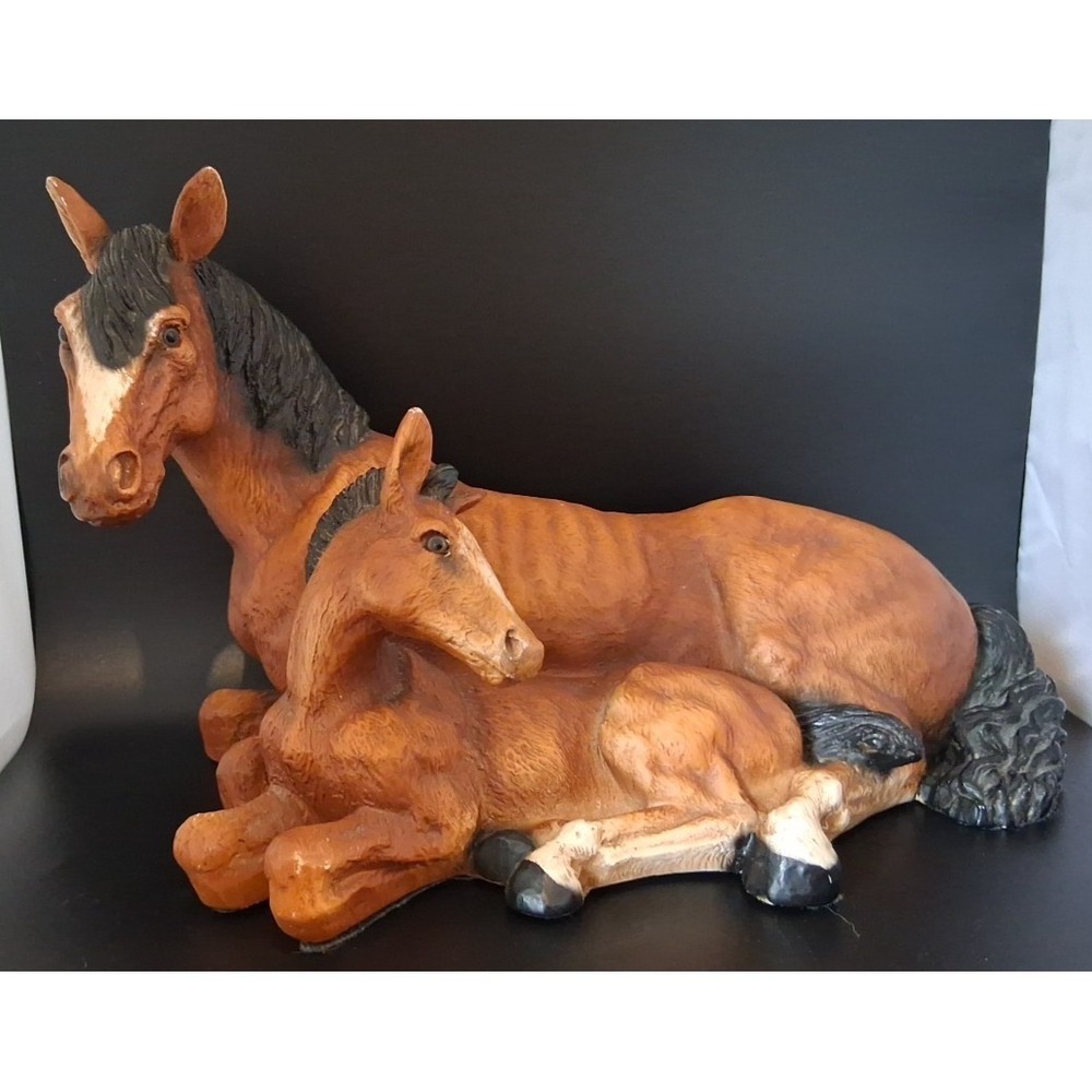 Vintage Mother Colt and her‎ Foal 1988 Universal Statuary Corp. #876